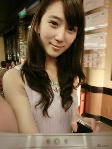 纹胸女主播小饕餮